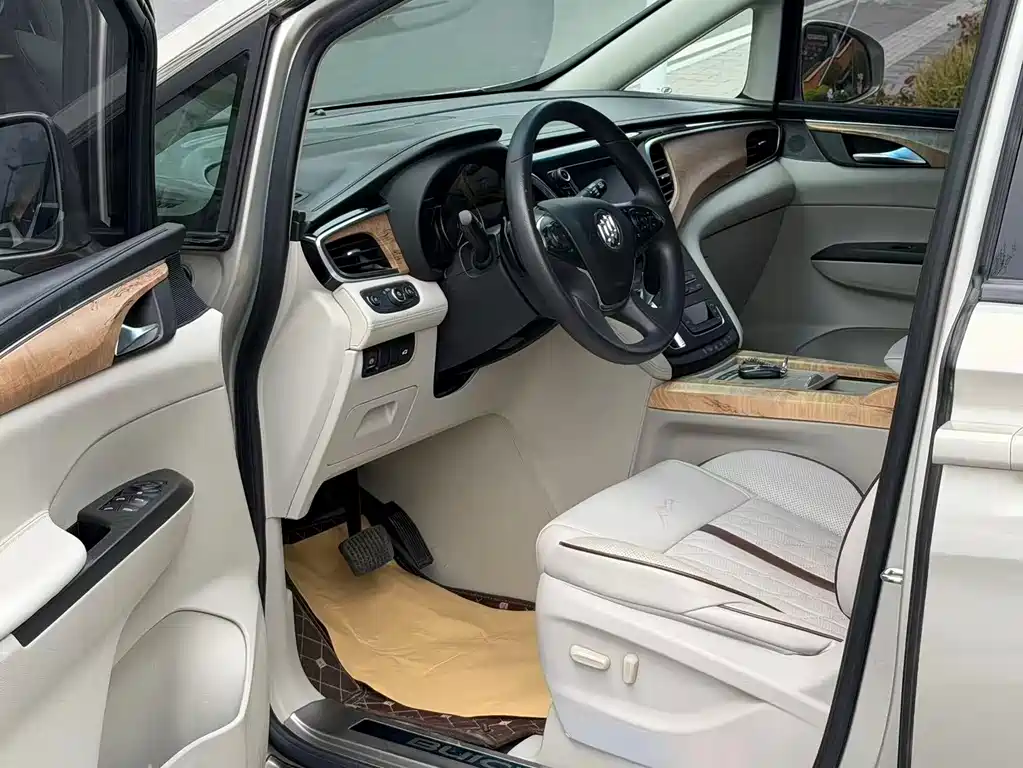 Buick GL8 2018 ES 28T luxury model National VI купить на сайте DeffCars