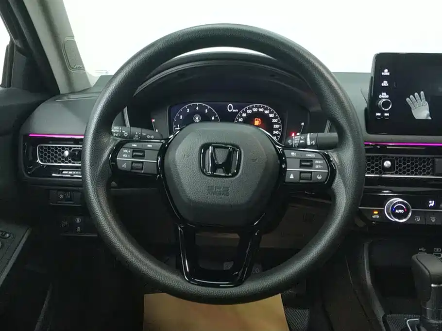 Model 2023 240TURBO CVT Leading Edition купить на сайте DeffCars