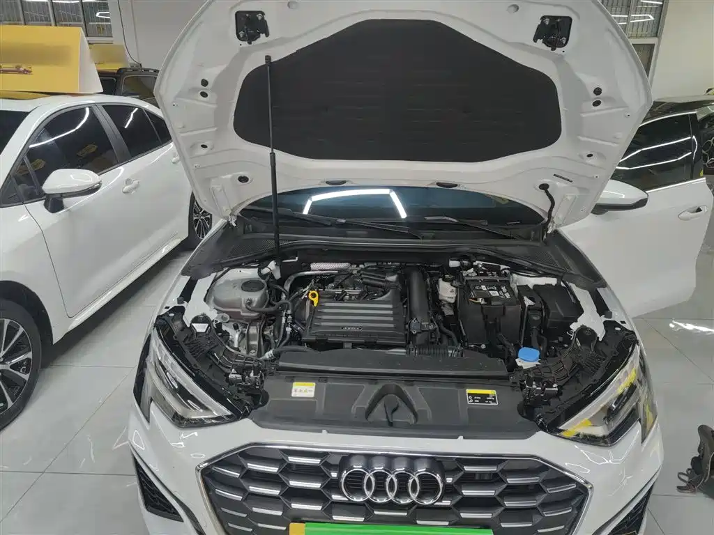 Audi A3 2024 A3L Limousine 35 TFSI Fashionable and Sporty купить на сайте DeffCars