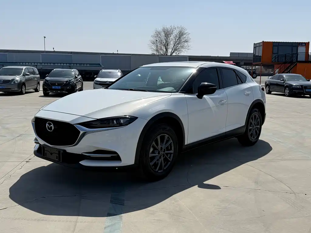 Mazda CX-4 2021 2.0L automatic two-wheel drive Blue Sky Vitality Edition купить на сайте DeffCars