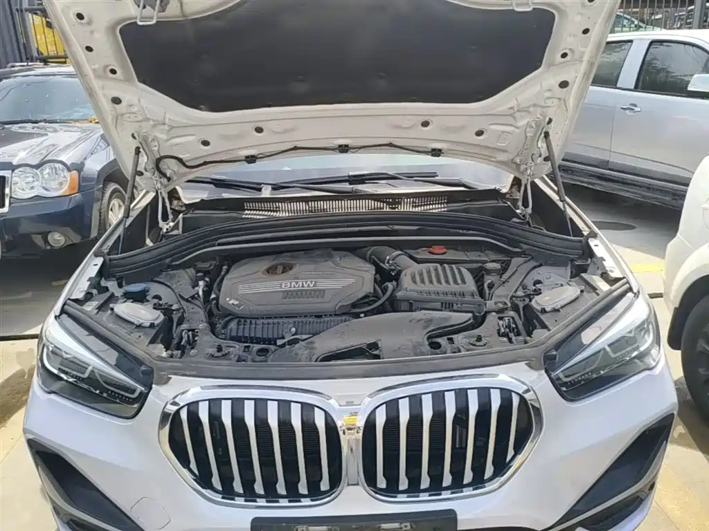 BMW X1 2022 facelift xDrive25Li exclusive model купить на сайте DeffCars