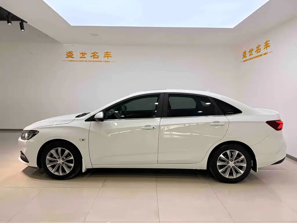 Cruze 2021 320 Automatic Sunroof Edition купить на сайте DeffCars