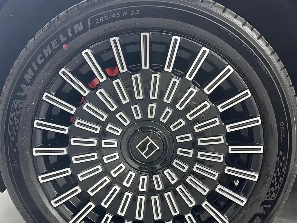 JiKr 9X 2025 Ultra Edition 70kWh купить на сайте DeffCars