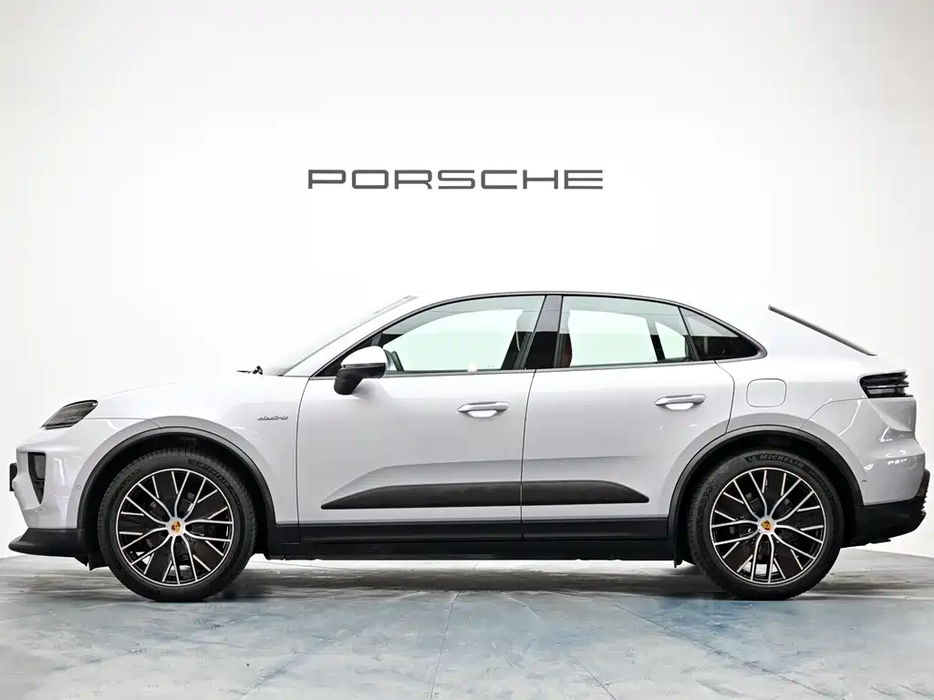 Macan New Energy 2024 Macan 4 купить на сайте DeffCars