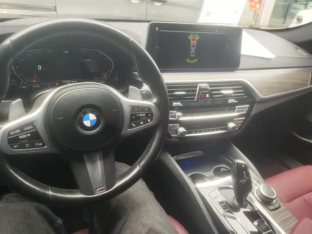 BMW 5 Series 2022 facelift 530Li leading M sports package купить на сайте DeffCars