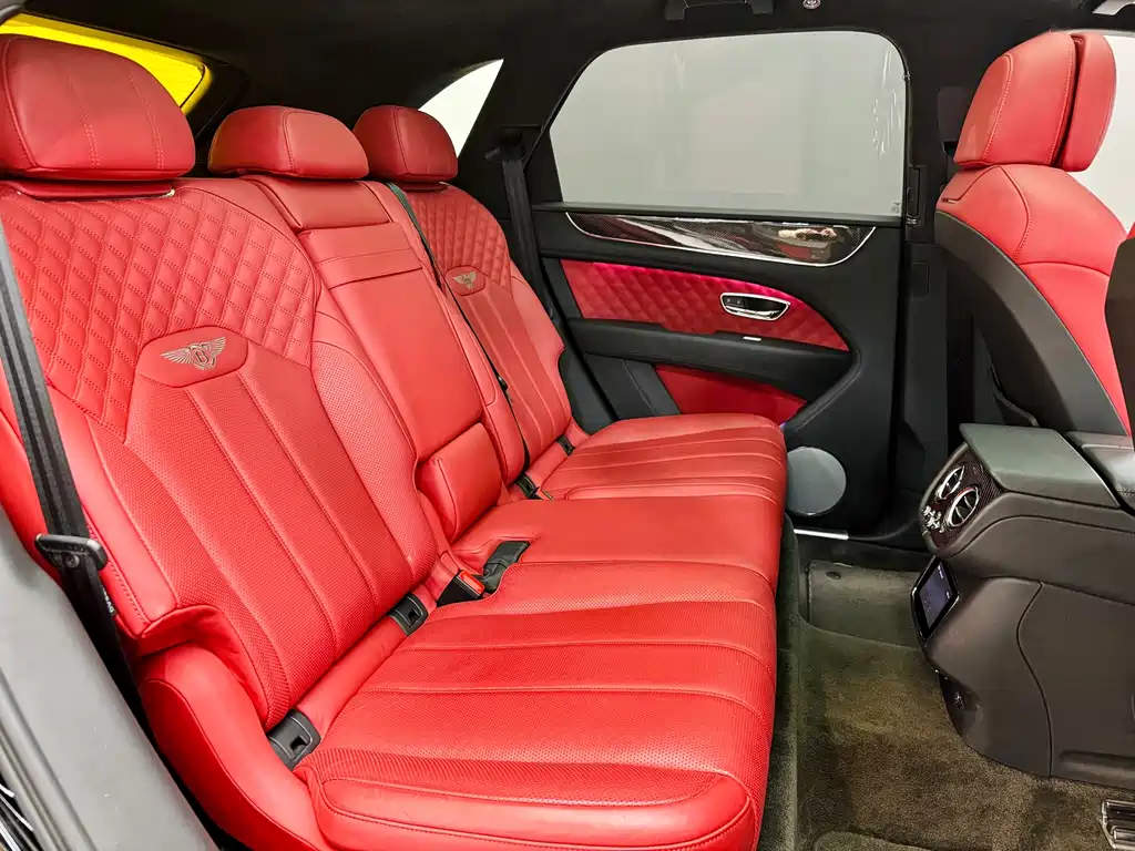 Bentayga 2021 4.0T V8 купить на сайте DeffCars