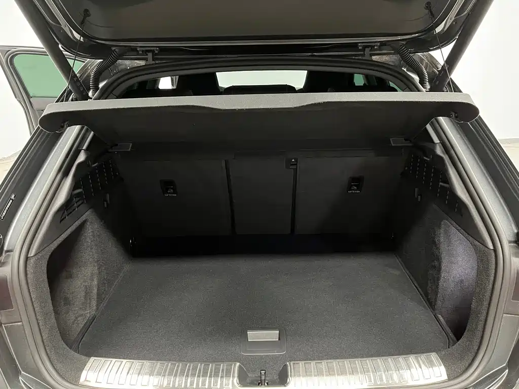Audi A3 2023 facelift Sportback 35 TFSI stylish and sporty купить на сайте DeffCars