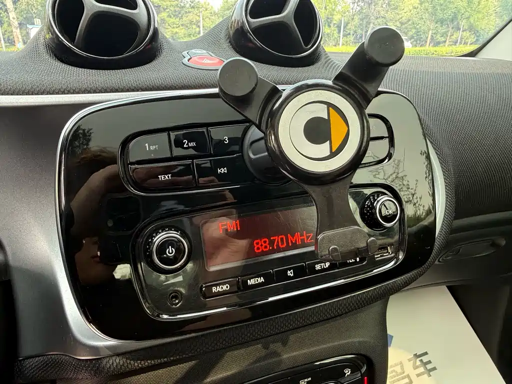 smart fortwo 2015 1.0L 52kW hardtop passion version купить на сайте DeffCars