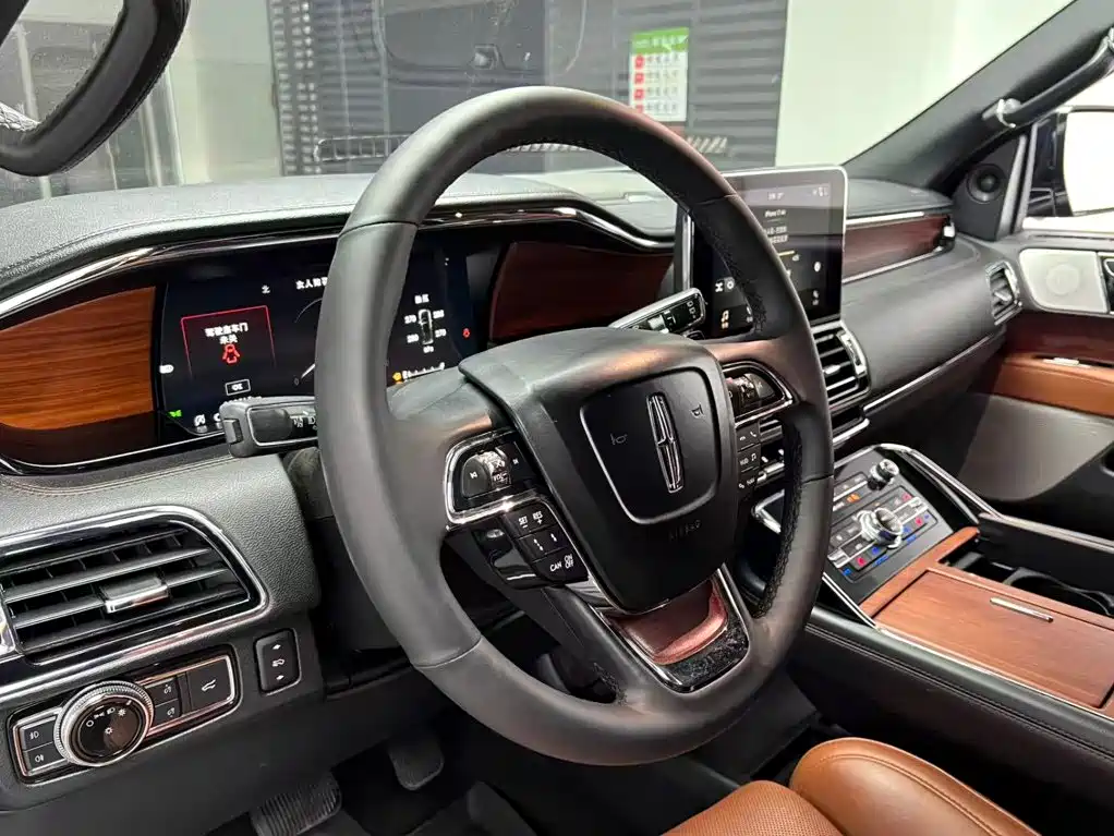 Navigator 2018 3.5T Zunyao Edition National V купить на сайте DeffCars