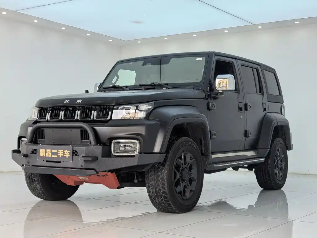 Beijing off-road BJ40 2023 2.0T automatic four-wheel drive city hunter version knight type купить на сайте DeffCars