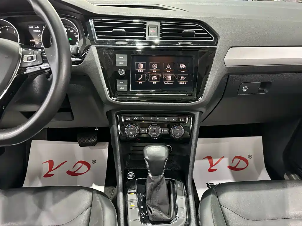 Tiguan L 2018 facelift 330TSI automatic two-wheel drive luxury version купить на сайте DeffCars