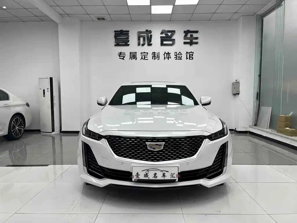 Cadillac CT5 2022 28T luxury model купить на сайте DeffCars