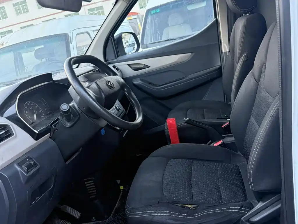 Maxus EV30 2019 Urban Logistics Vehicle Intelligent Edition Long Axis SAIC Era 52.5kWh купить на сайте DeffCars