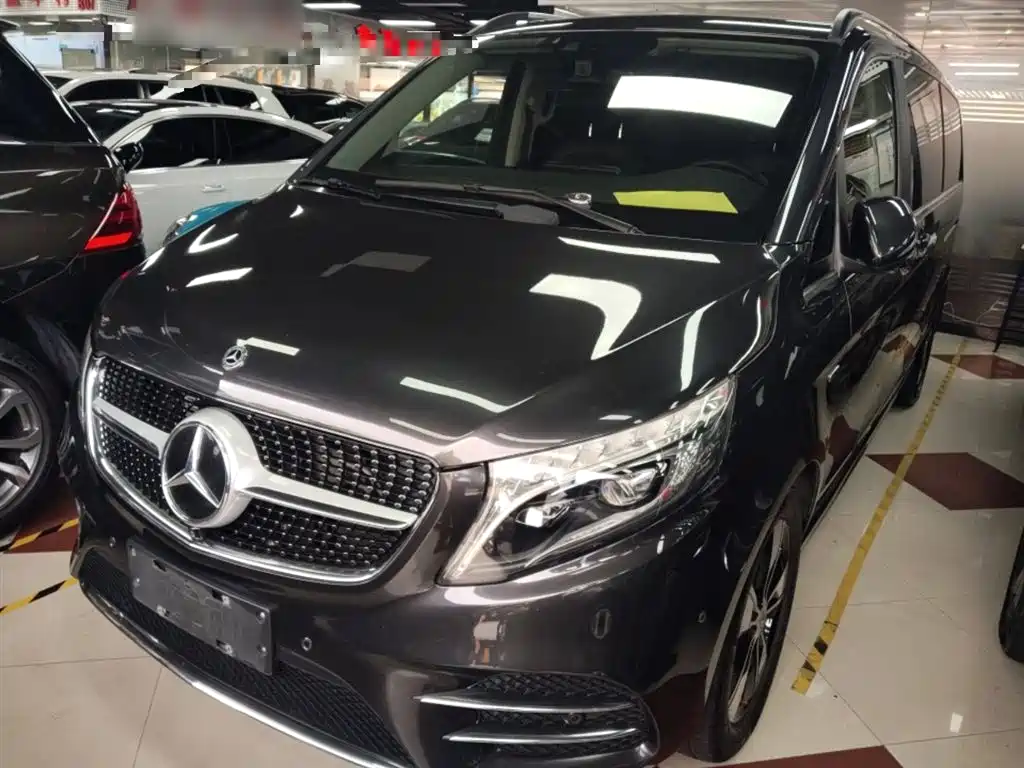 Mercedes-Benz V-Class 2020 V 260 L Long Wheelbase Luxury Edition купить на сайте DeffCars