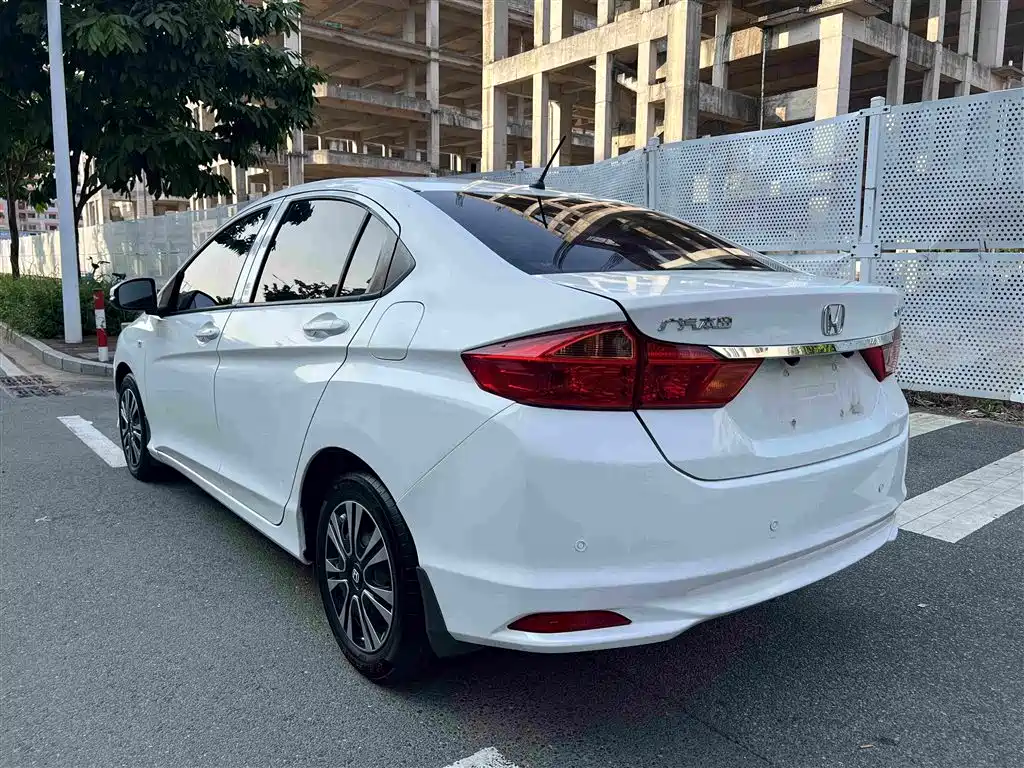 Fengfan 2017 1.5L CVT Comfort Edition купить на сайте DeffCars