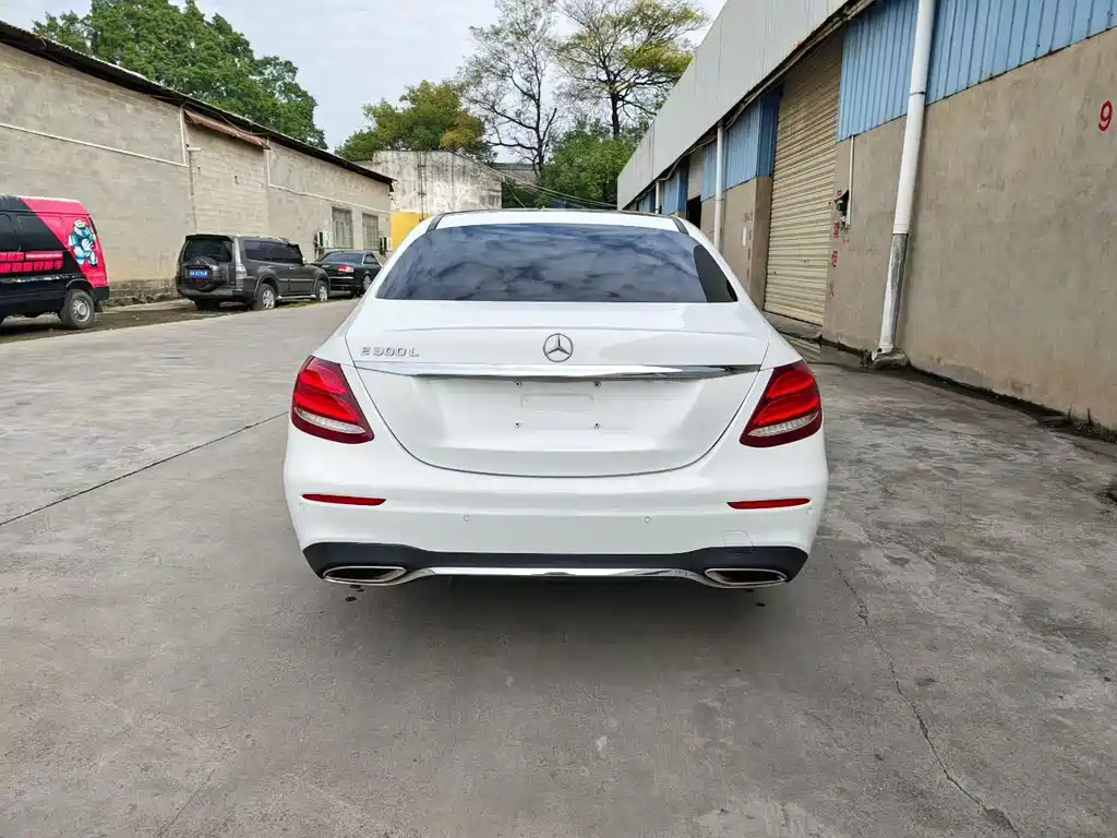 Mercedes-Benz E-Class 2017 E 300 L Sports Luxury купить на сайте DeffCars