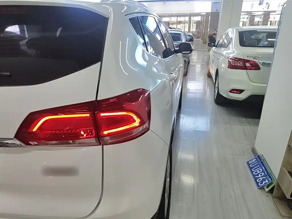 Haval H4 2019 1.5GDIT DCT Luxury Smart Connected Edition National VI купить на сайте DeffCars