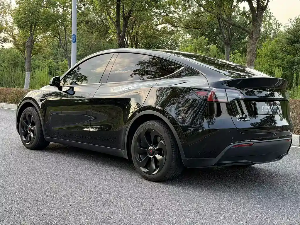 Model Y 2022 facelift rear-wheel drive version купить на сайте DeffCars