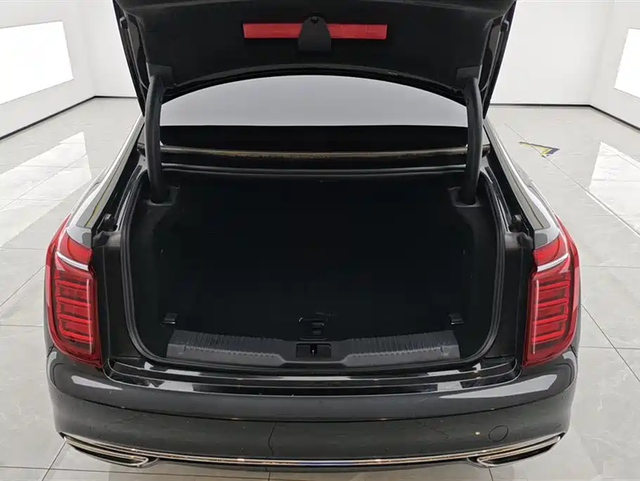 Hongqi H9 2022 2.0T Zhilian Flagship Edition купить на сайте DeffCars