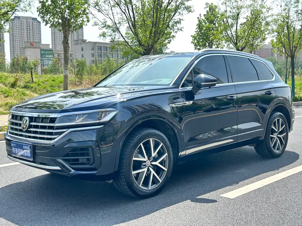 Touareg 2019 3.0TSI Ruifeng Edition National V купить на сайте DeffCars