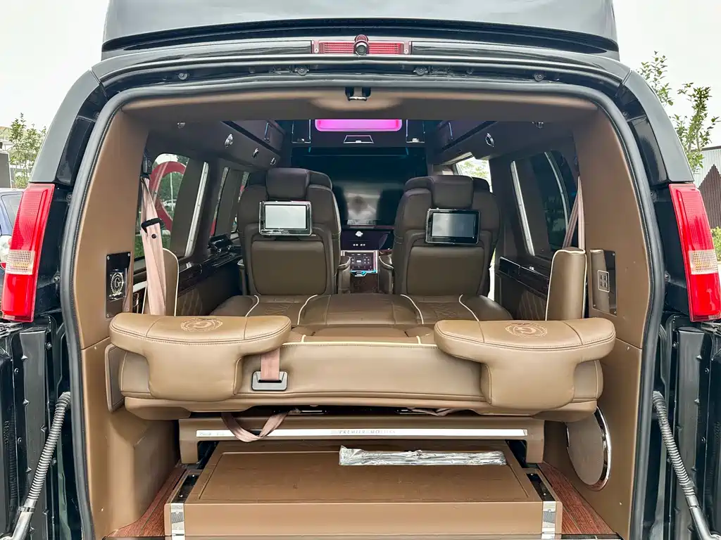 SAVANA 2017 6.0L G660S Yazun Canopy Edition купить на сайте DeffCars