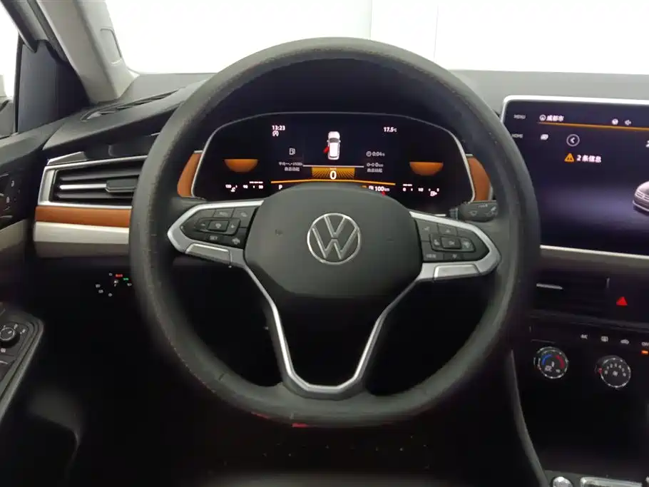 Bora 2023 200TSI DSG Smart Travel Edition купить на сайте DeffCars