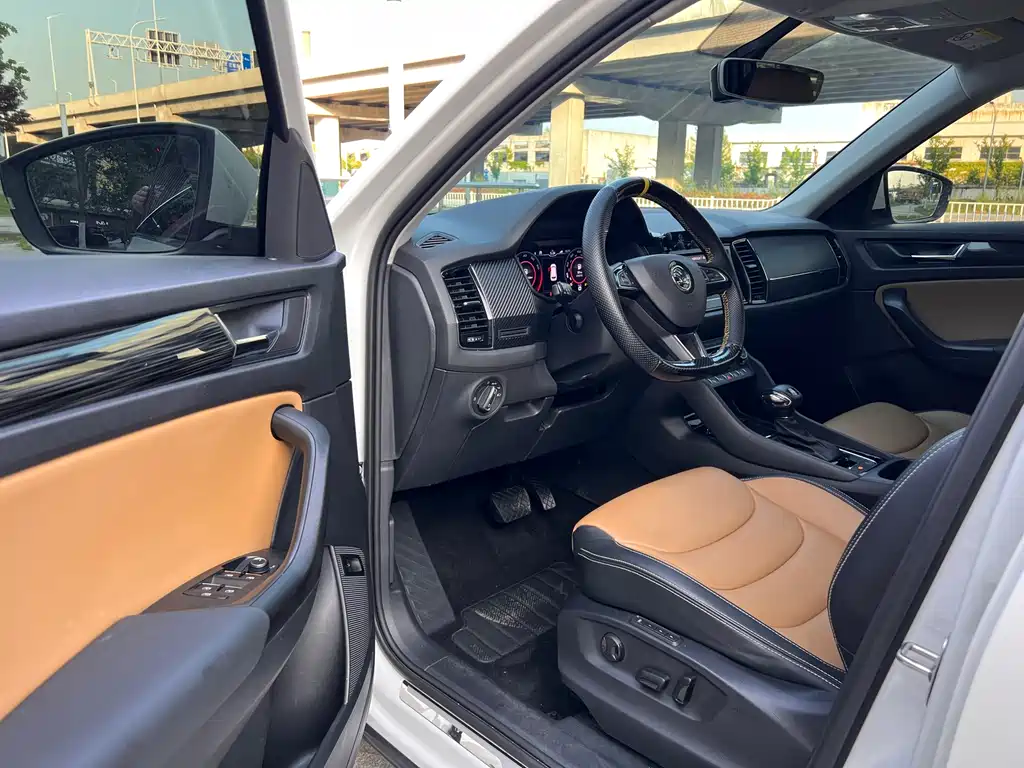Kodiak GT 2019 TSI330 2WD Deluxe Edition National VI купить на сайте DeffCars
