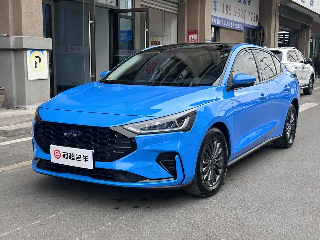 Focus 2022 sedan EcoBoost 180 automatic racing version купить на сайте DeffCars