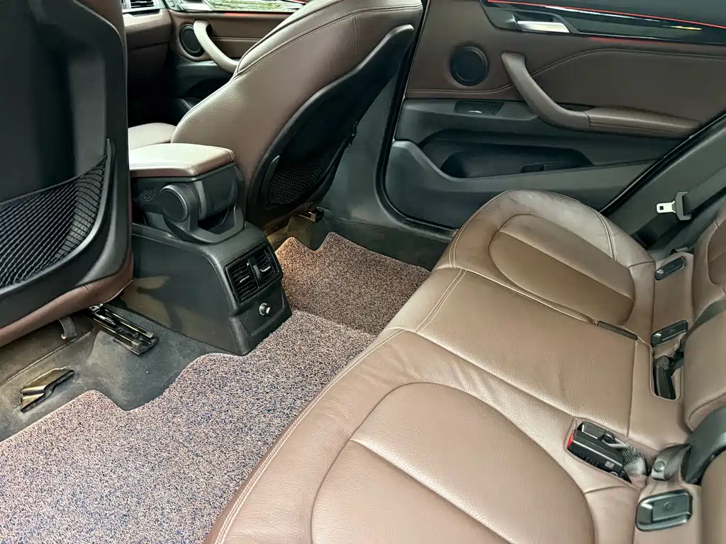 BMW X1 2018 sDrive18Li Exclusive Model купить на сайте DeffCars