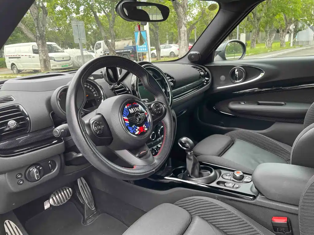 MINI CLUBMAN 2016 facelift 1.5T COOPER Geek Edition купить на сайте DeffCars