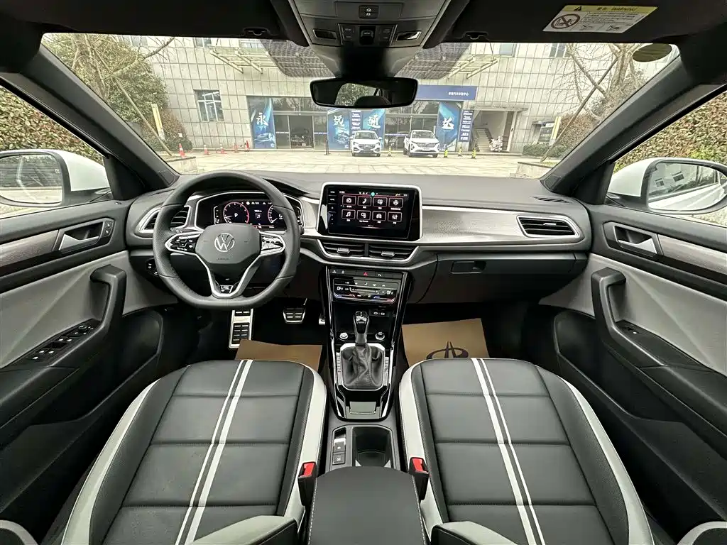 T-ROC 2025 facelift 300TSI DSG two-wheel drive Chenguang version купить на сайте DeffCars
