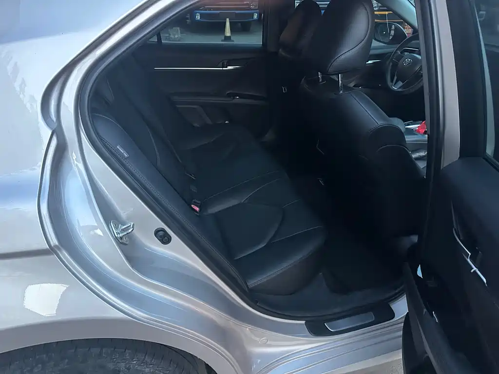 Camry 2021 2.0G Deluxe Edition купить на сайте DeffCars
