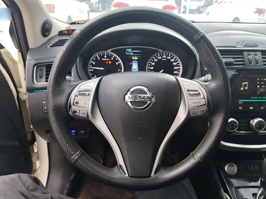 Tiida 2019 1.6L CVT Intelligent Travel Edition National V купить на сайте DeffCars