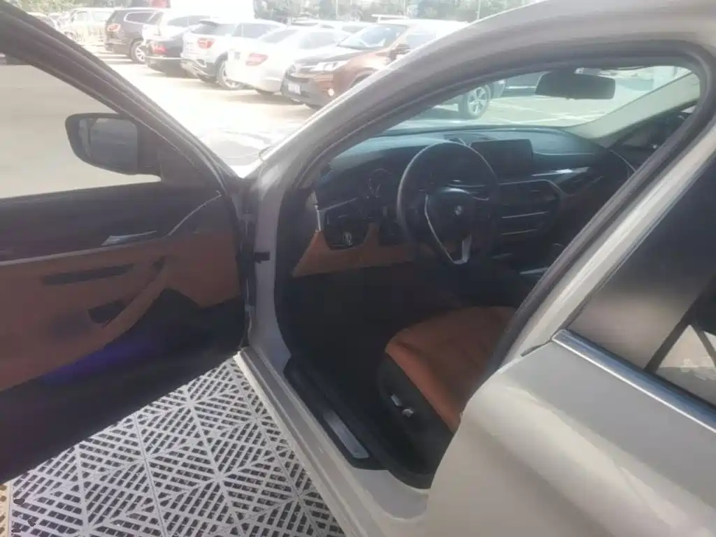 BMW 5 Series 2018 528Li special edition launched купить на сайте DeffCars