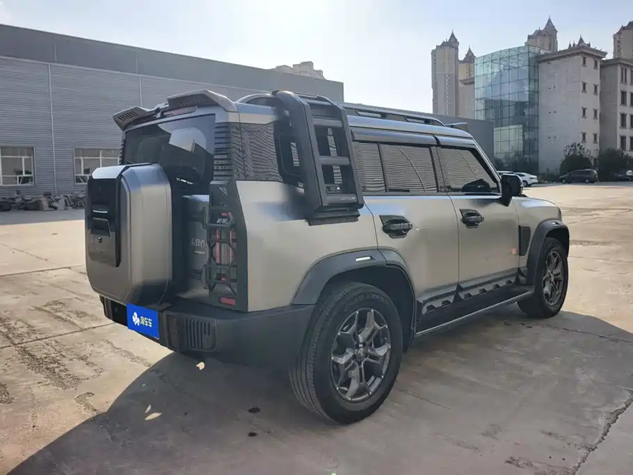 Jietu Traveler 2023 2.0T four-wheel drive crossover PRO купить на сайте DeffCars