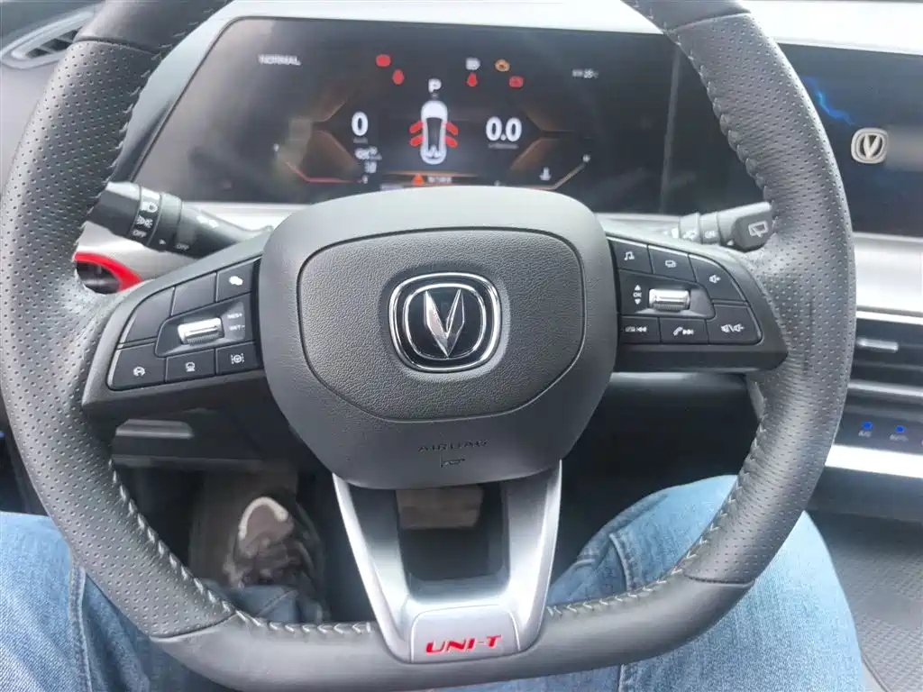 Changan UNI-T 2020 1.5T flagship model купить на сайте DeffCars