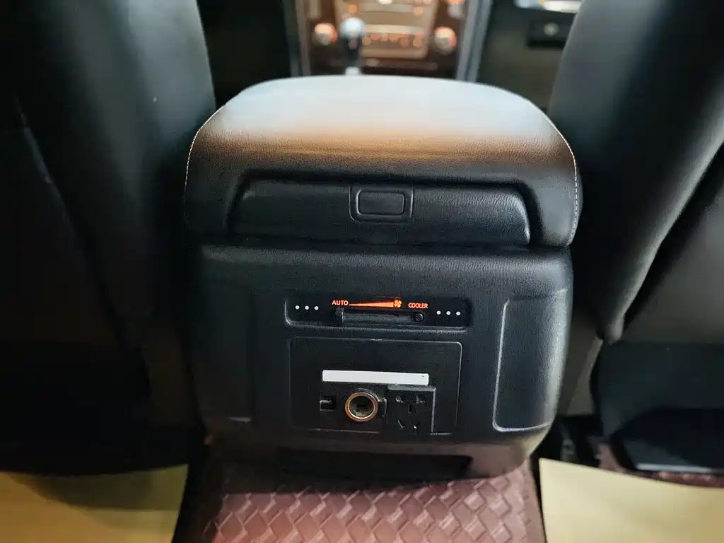 Patrol 2018 4.0L LinkedIn model купить на сайте DeffCars