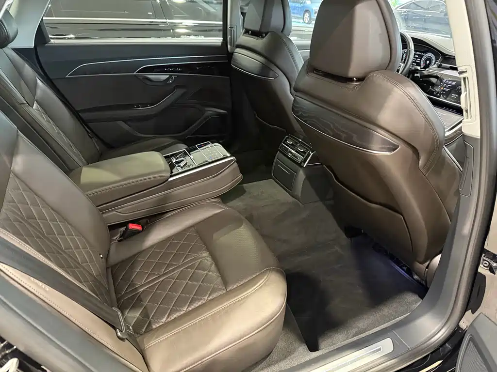 Audi A8 2021 A8L 50 TFSI quattro comfort type купить на сайте DeffCars