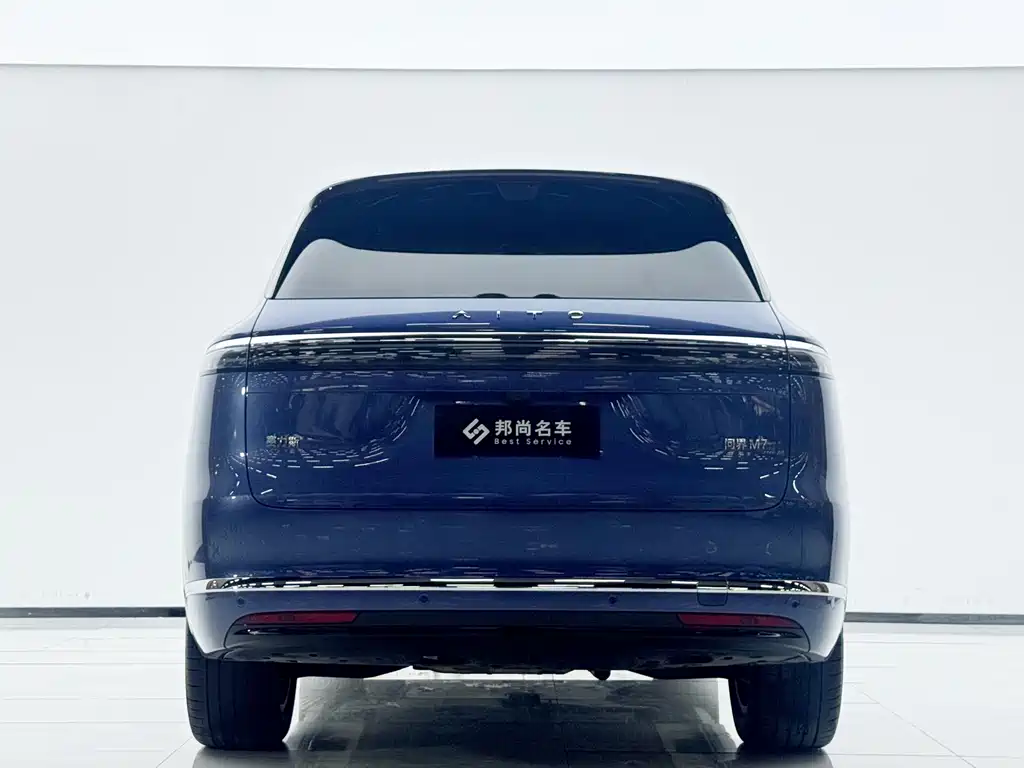 Wenjie M7 2026 extended range Ultra four-wheel drive version 5 seats (192-line lidar) купить на сайте DeffCars