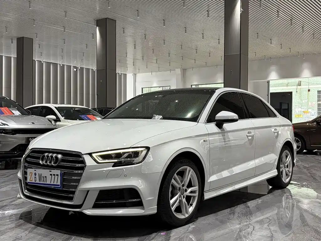 Audi A3 2020 Limousine 35 TFSI Fashion Type National V купить на сайте DeffCars