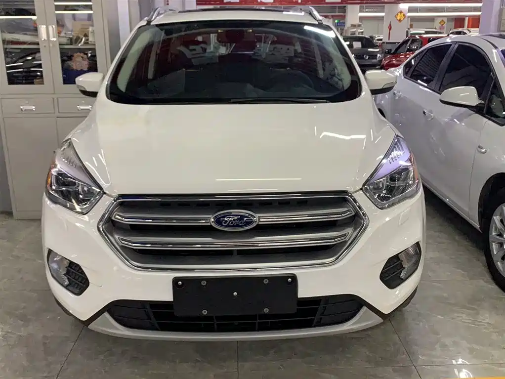Escape 2018 EcoBoost 180 two-wheel drive luxury wing купить на сайте DeffCars