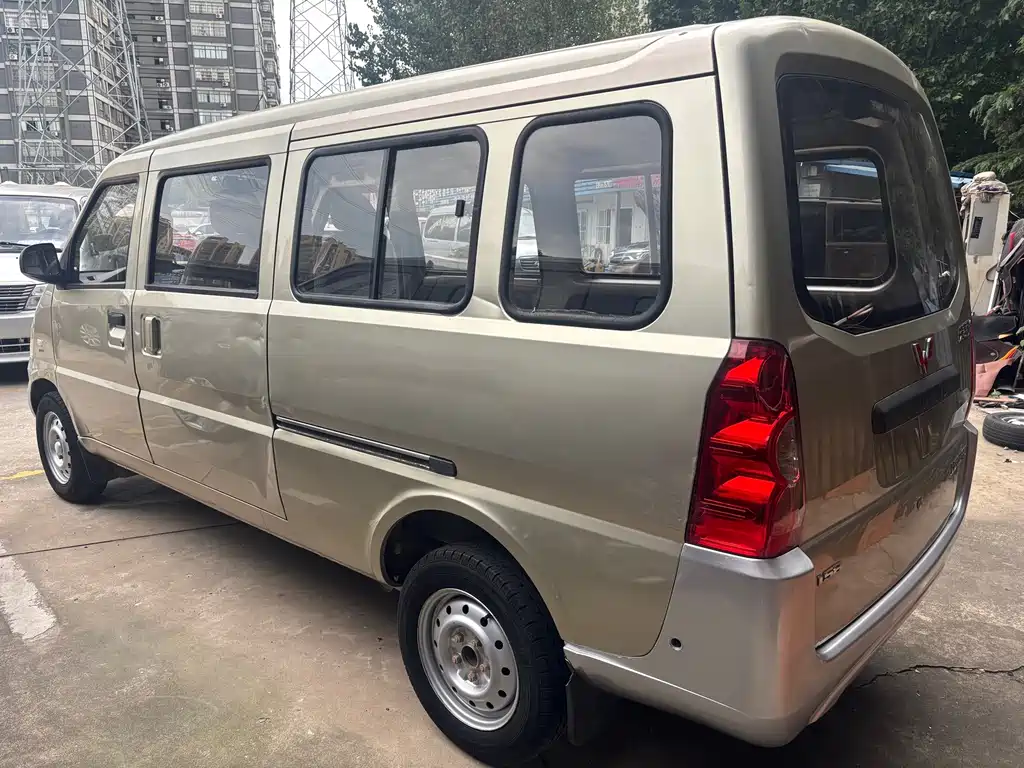 Wuling Rongguang 2017 1.5L extended basic model купить на сайте DeffCars
