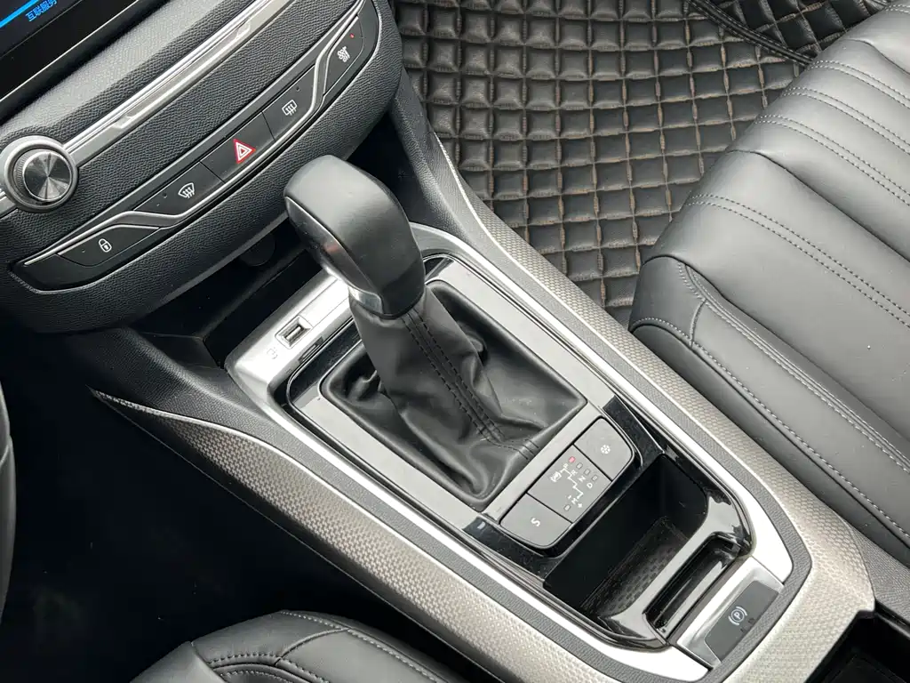 Peugeot 408 2019 360THP Automatic Deluxe Edition National VI купить на сайте DeffCars