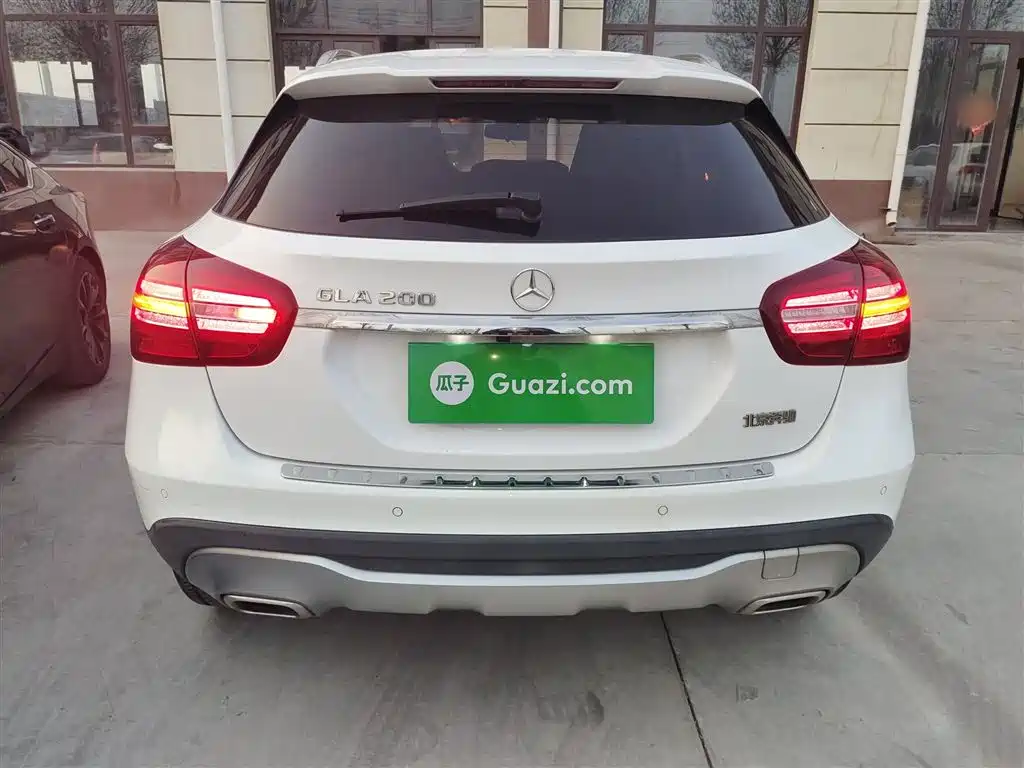 Mercedes-Benz GLA 2017 GLA 200 Dynamic купить на сайте DeffCars