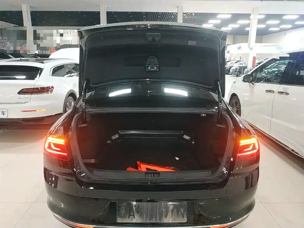 Magotan 2020 330TSI DSG leading model купить на сайте DeffCars