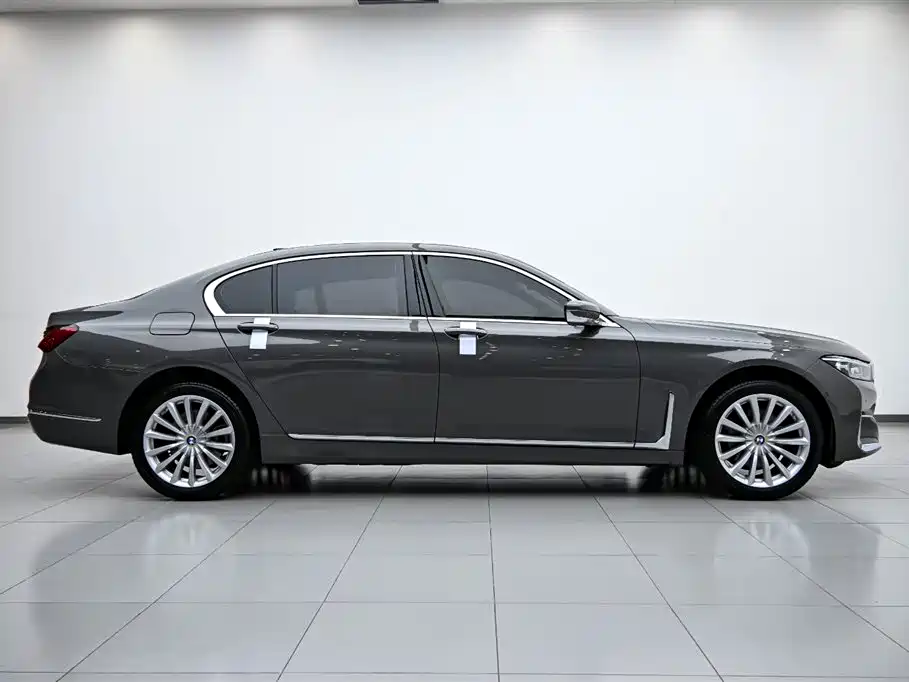 BMW 7 Series 2021 730Li Luxury Package купить на сайте DeffCars
