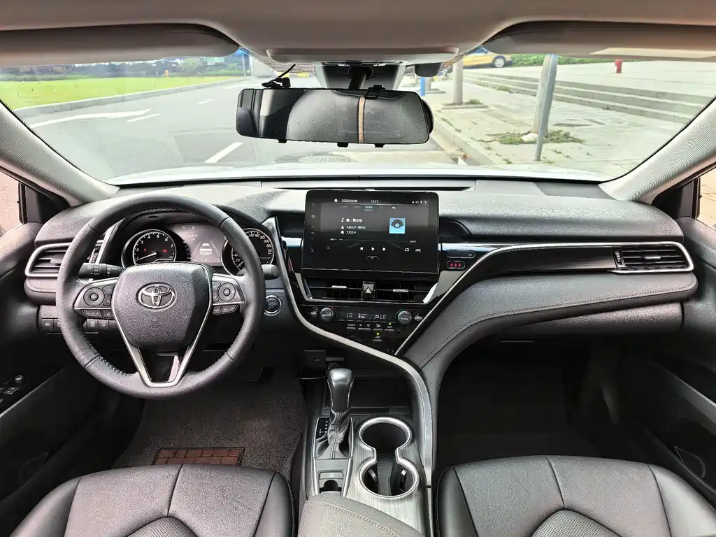 Camry 2021 2.0G Deluxe Edition купить на сайте DeffCars