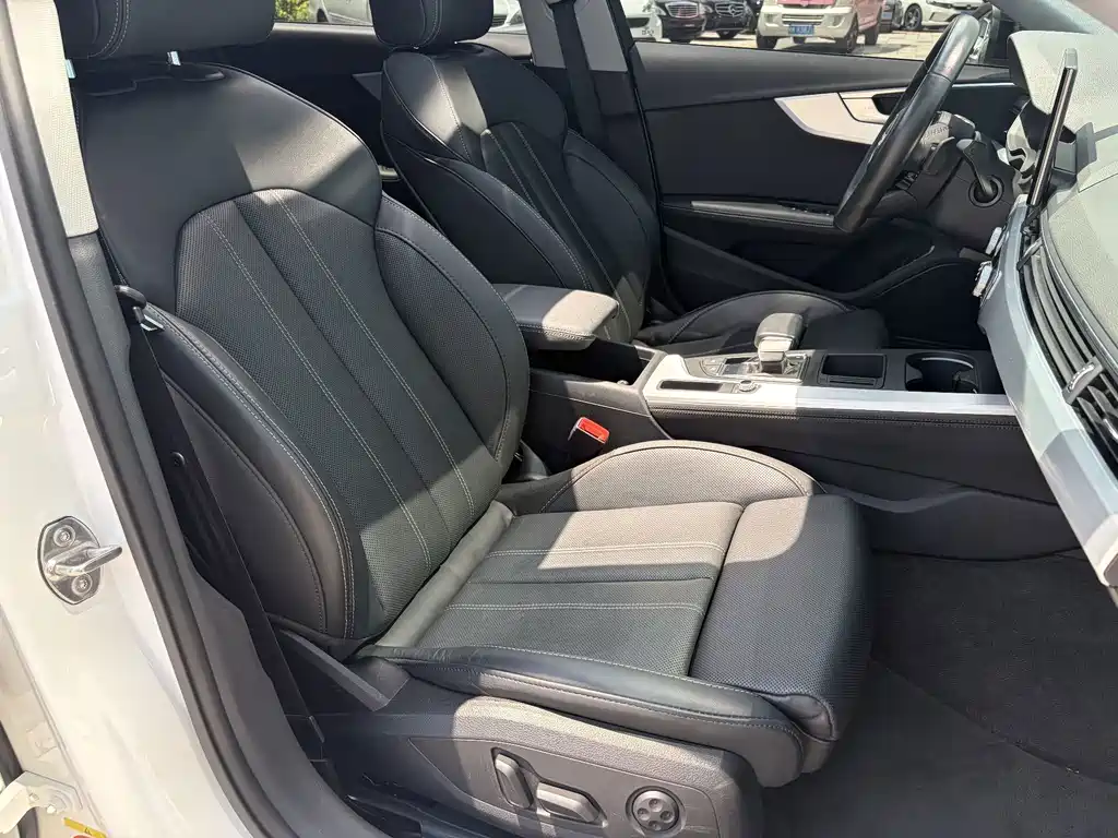 Audi A4L 2022 40 TFSI luxury and dynamic model купить на сайте DeffCars