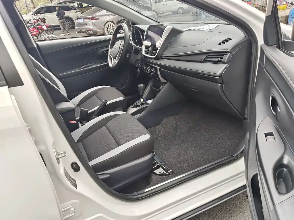 YARiS L Zhixuan 2022 model Zhixuan X 1.5L CVT leading PLUS version купить на сайте DeffCars