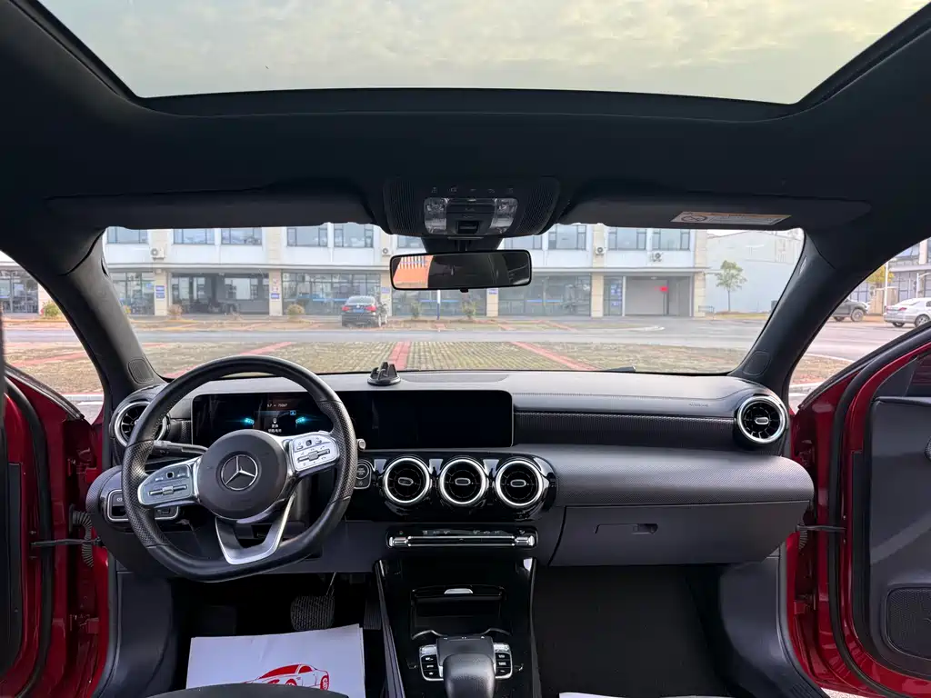Mercedes-Benz A-Class 2019 A 200 L Sports Sedan купить на сайте DeffCars